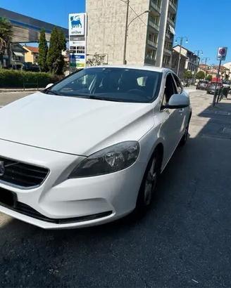 Volvo V40 D3 Geartronic Momentum