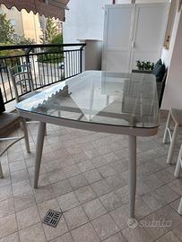 Tavolo da esterno