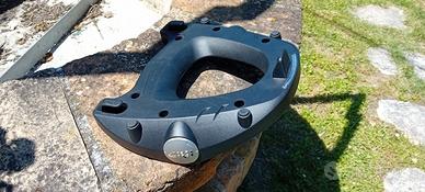 Piastra Givi universale M5