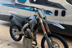 TM 125 cross