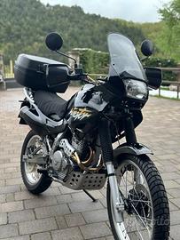 HONDA DOMINATOR 650