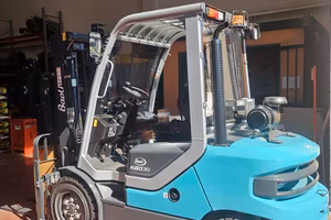 Carrello elevatore 3000kg diesel