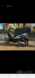 Piaggio bevery 200