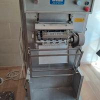 Macchina per tortellini e ravioli