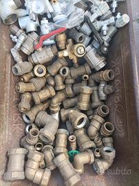 Raccordi idraulici + tubi flessibili ect