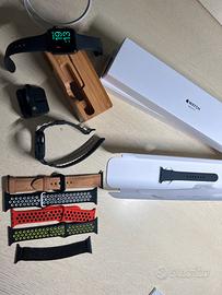 Apple watch serie 3 42mm + accessori vari