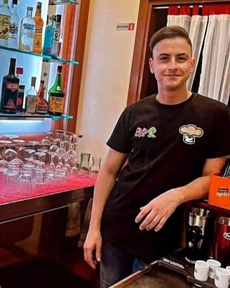 Apprendista barista aiuto banchista cameriere