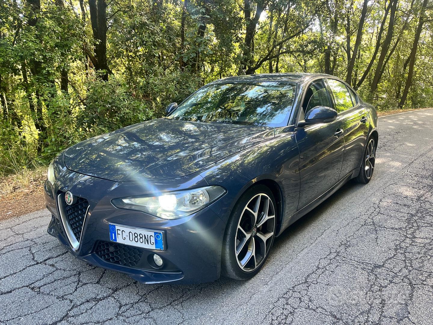 Alfa Romeo Giulia 2016 photo 2