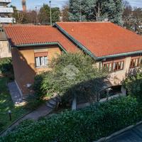 VILLA SINGOLA A CASTELLANZA