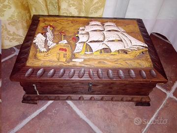 Cofanetto in legno