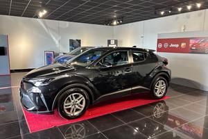 TOYOTA C-HR 1.8 Hybrid E-CVT Business
