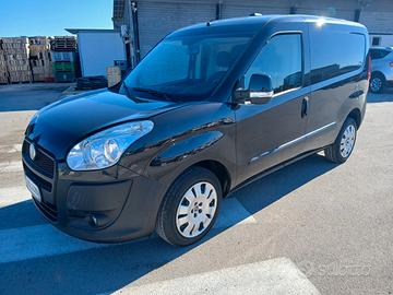 Fiat Doblo Doblò 1.4 T-Jet Natural Power PC-TN Car