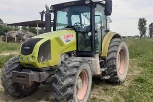 Claas Arion 430