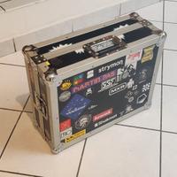 Flight case per mixer 19" chiusura a farfalla