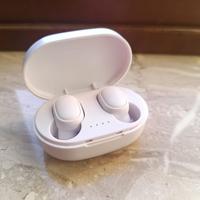 Cuffiette wireless bianche