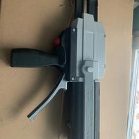 Dispenser per colla o silicone