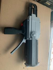 Dispenser per colla o silicone