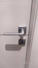 Porte interne Spissu persiane e persiane posa