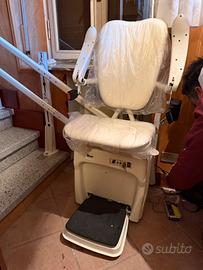 Montascale con seduta