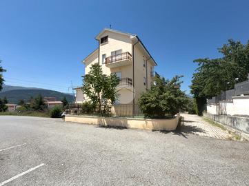 3 LOCALI A L'AQUILA