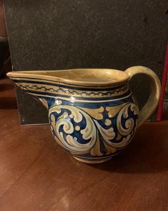 Caraffa in ceramica deruta