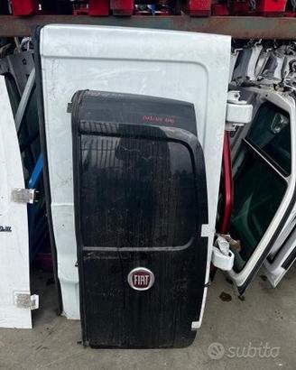 Porta post dx fiat fiorino 2010