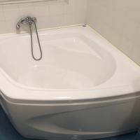 Vasca da bagno angolare