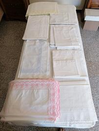 Lenzuola ricamate a mano o con pizzo