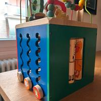 Cubo attività in legno