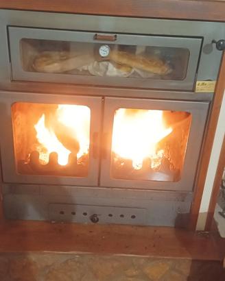 Termocamino con forno-camino inserto fornoa legna