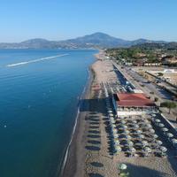 Ascea mare lungomare Cilento famiglia
