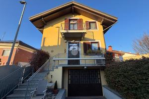 CASA SEMINDIPENDENTE A NONE
