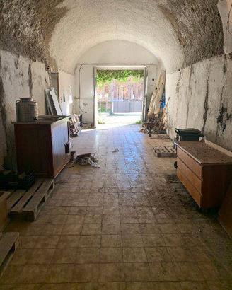 Immobile di 105 m² a Tuscania