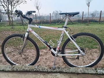 Bici da corsa Mountain Bike