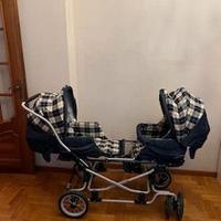 Passeggino gemellare