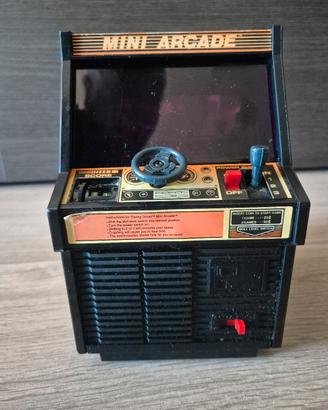 Cabinet Tomy Mini Arcade Daring Driver Videogame