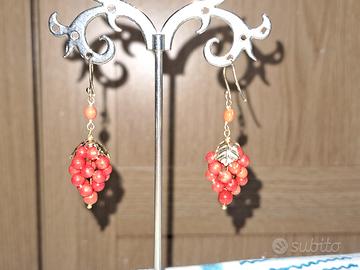 orecchini argento grappolo corallo. 