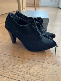 Francesine stringate con tacco Bata - Nere