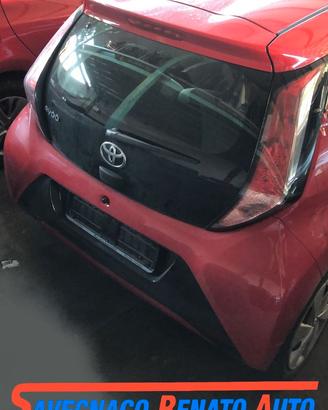 PARAURTI PORTELLONE FARO TOYOTA AYGO 2014-2021