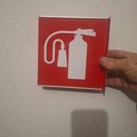 Cartello estintore a parete tot.30€