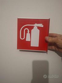 Cartello estintore a parete tot.30€