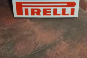 insegna pirelli luminosa