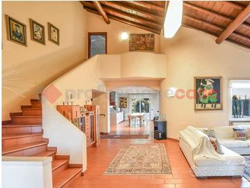 Villa singola Dormelletto [425VRG]