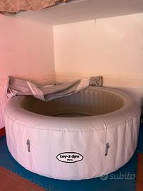 piscina Spa gonfiabile con idromassaggio