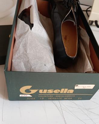 scarpe vernice Gusella, n.33
