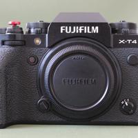 Fujifilm X-T4 Body – 29k Scatti + 3Batterie + SR