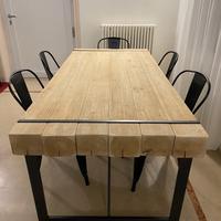 Tavolo in legno + 8 sedie metallo