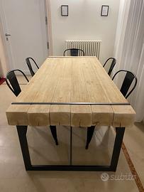 Tavolo in legno + 8 sedie metallo