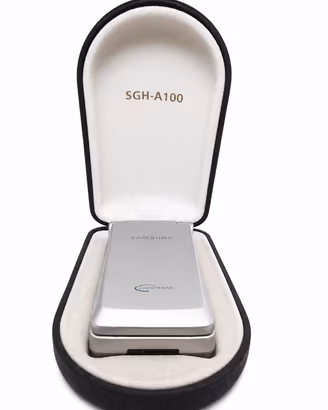 samsung  sgh-a 100 da collezione con custodia rigi