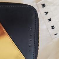 Portafoglio in pelle firmato MARNI, nuovo.